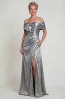 Laden Sie das Bild in den Galerie-Viewer, Schulterfreies Graues Silber A-Linie Gerafftes Mutter der Braut Kleid mit Taschen