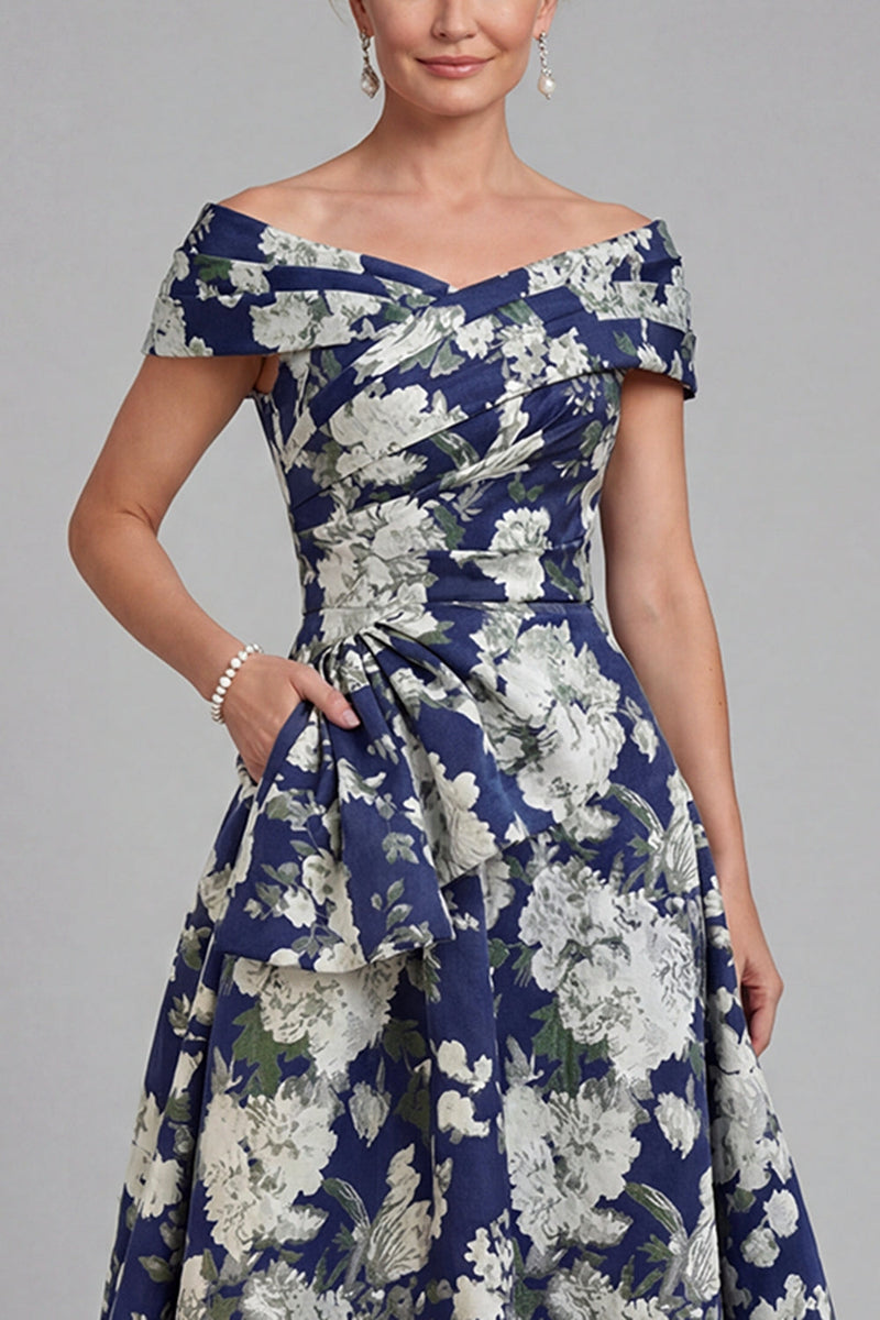 Laden Sie das Bild in den Galerie-Viewer, Marineblaues Schulterfreies Geblümtes Muster Mutter der Braut Kleid mit Taschen
