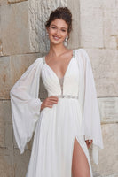 Laden Sie das Bild in den Galerie-Viewer, Glitzerndes Elfenbein Chiffon A Linie V-Ausschnitt Langes Hochzeitskleid mit Schlitz