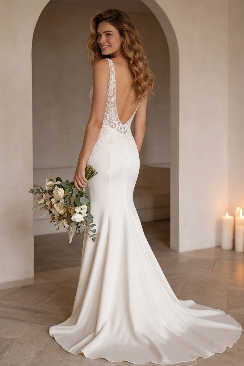 Laden Sie das Bild in den Galerie-Viewer, Elfenbein Mermiad Korsett Sweep Schleppe Brautkleid mit Spitze