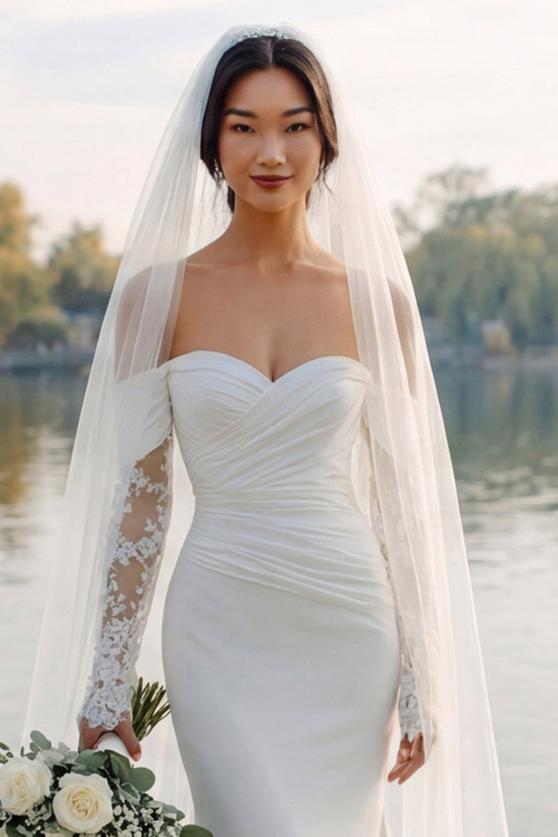 Laden Sie das Bild in den Galerie-Viewer, Elfenbein Satin Meerjungfrauen Schulterfreies Sweep Schleppe Brautkleid mit Ärmeln