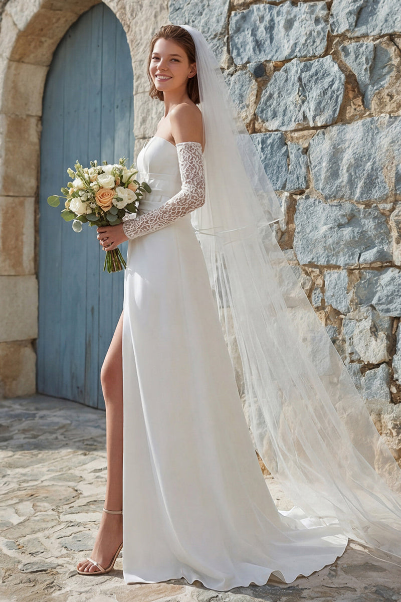 Laden Sie das Bild in den Galerie-Viewer, Elfenbein A-Linie Langes Chiffon Hochzeitskleid mit Schlitz
