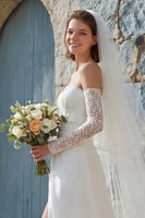 Laden Sie das Bild in den Galerie-Viewer, Elfenbein A-Linie Langes Chiffon Hochzeitskleid mit Schlitz