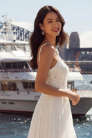 Laden Sie das Bild in den Galerie-Viewer, Elfenbein A-Linie Appliziertes Plissiertes Tüll Langes Hochzeitskleid mit Schlitz