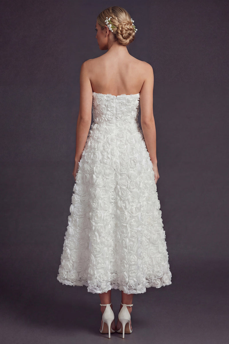Laden Sie das Bild in den Galerie-Viewer, Trägerloses Weißes A-Linie Langes Standesamt Kleid mit 3D-Blumen
