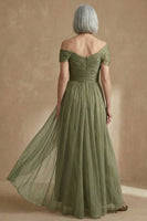 Laden Sie das Bild in den Galerie-Viewer, Dusty Sage A-Linie Asymmetrisches Mutter der Braut Kleid mit Wickel