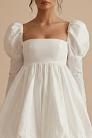 Laden Sie das Bild in den Galerie-Viewer, A-Linie Standesamt Kleid mit quadratem Ausschnitt und langen Ärmeln