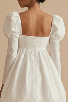 Laden Sie das Bild in den Galerie-Viewer, A-Linie Standesamt Kleid mit quadratem Ausschnitt und langen Ärmeln