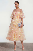 Laden Sie das Bild in den Galerie-Viewer, Champagner Schulterfreies A-Linie 3D Blumen Midi Blumenkleid mit Applikationen