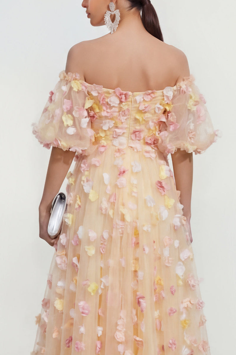 Laden Sie das Bild in den Galerie-Viewer, Champagner Schulterfreies A-Linie 3D Blumen Midi Blumenkleid mit Applikationen