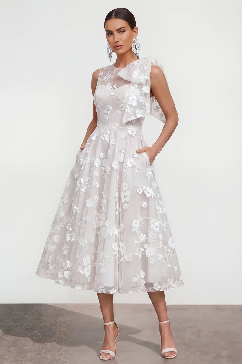 Laden Sie das Bild in den Galerie-Viewer, Rosa Geblümtes A-Linie Rundhals Ballkleid mit Rundhalsausschnitt und Taschen