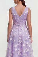 Laden Sie das Bild in den Galerie-Viewer, Lila A-Linie V-Ausschnitt Midi Blumenkleid mit Schleife