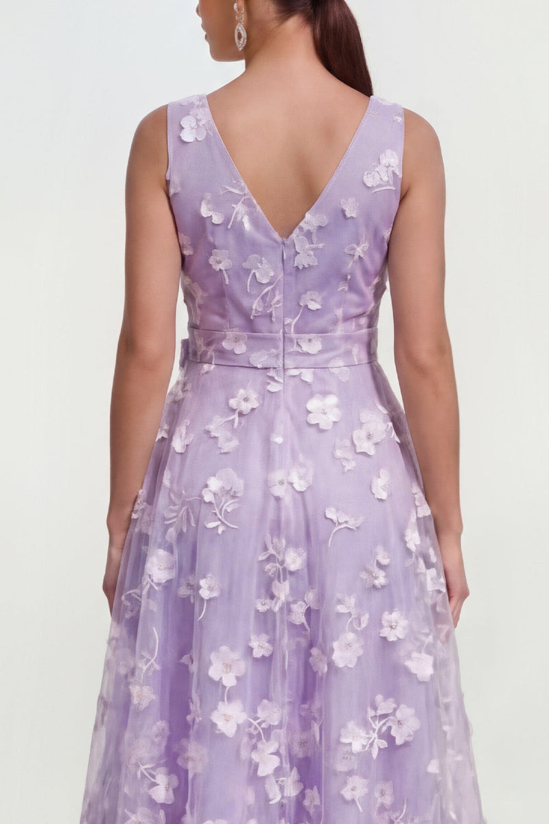 Laden Sie das Bild in den Galerie-Viewer, Lila A-Linie V-Ausschnitt Midi Blumenkleid mit Schleife