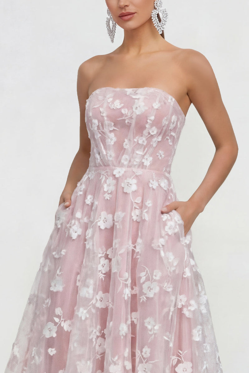 Laden Sie das Bild in den Galerie-Viewer, Flieder Trägerloses A-Linie Midi Blumenkleid mit Taschen