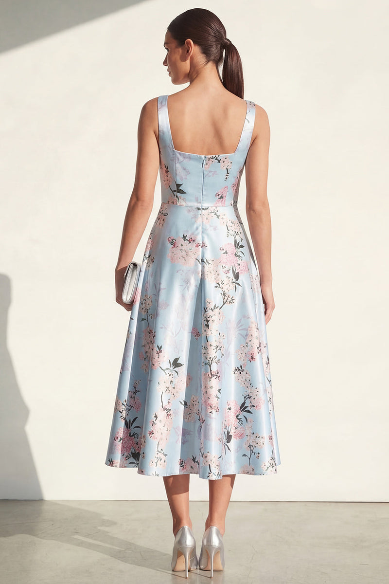 Laden Sie das Bild in den Galerie-Viewer, Blaues A-Linie Midi Quadrathals Satin Blumenkleid mit Druck