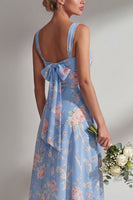 Laden Sie das Bild in den Galerie-Viewer, Chiffonblaues pinkes Blumenkleid mit einer Schulter gerafftes langes Brautjungfernkleid mit Schlitz