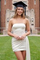 Laden Sie das Bild in den Galerie-Viewer, Weißes Trägerloses Gerafftes Mini-Kleid mit Bodycon und Schärpe