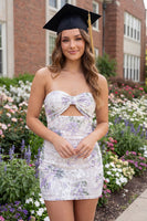 Laden Sie das Bild in den Galerie-Viewer, Weißes Bodycon Lila Blumen Keyhole Minikleid mit Schleife