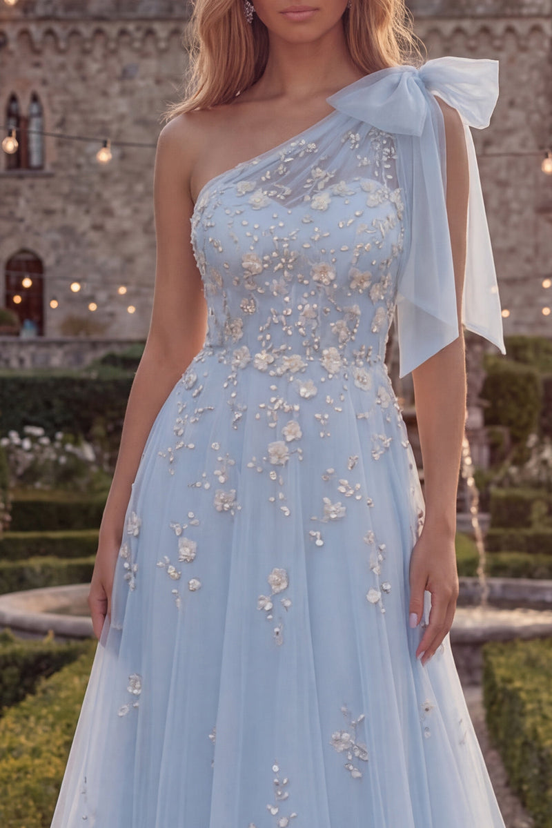 Laden Sie das Bild in den Galerie-Viewer, Glitzerndes Blaues A-Linie Langes Tüll Abschlussballkleid mit einer Schulter Schleife und Applikationen
