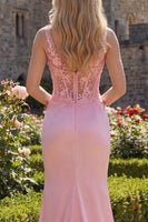 Laden Sie das Bild in den Galerie-Viewer, Blumenrosa V-Ausschnitt mit gerafftem Meerjungfrauen-Korsett, langes Abschlussballkleid mit Schlitz