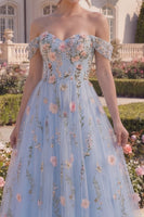 Laden Sie das Bild in den Galerie-Viewer, Blaues Tüll-A-Line-langes Ballkleid mit Off-the-shoulder Blumenkorsett und 3D-Blumen