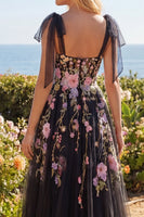 Laden Sie das Bild in den Galerie-Viewer, Tüll-Schwarz-Pink Flower Sweetheart A-Linie besticktes langes Abschlussballkleid mit Schlitz