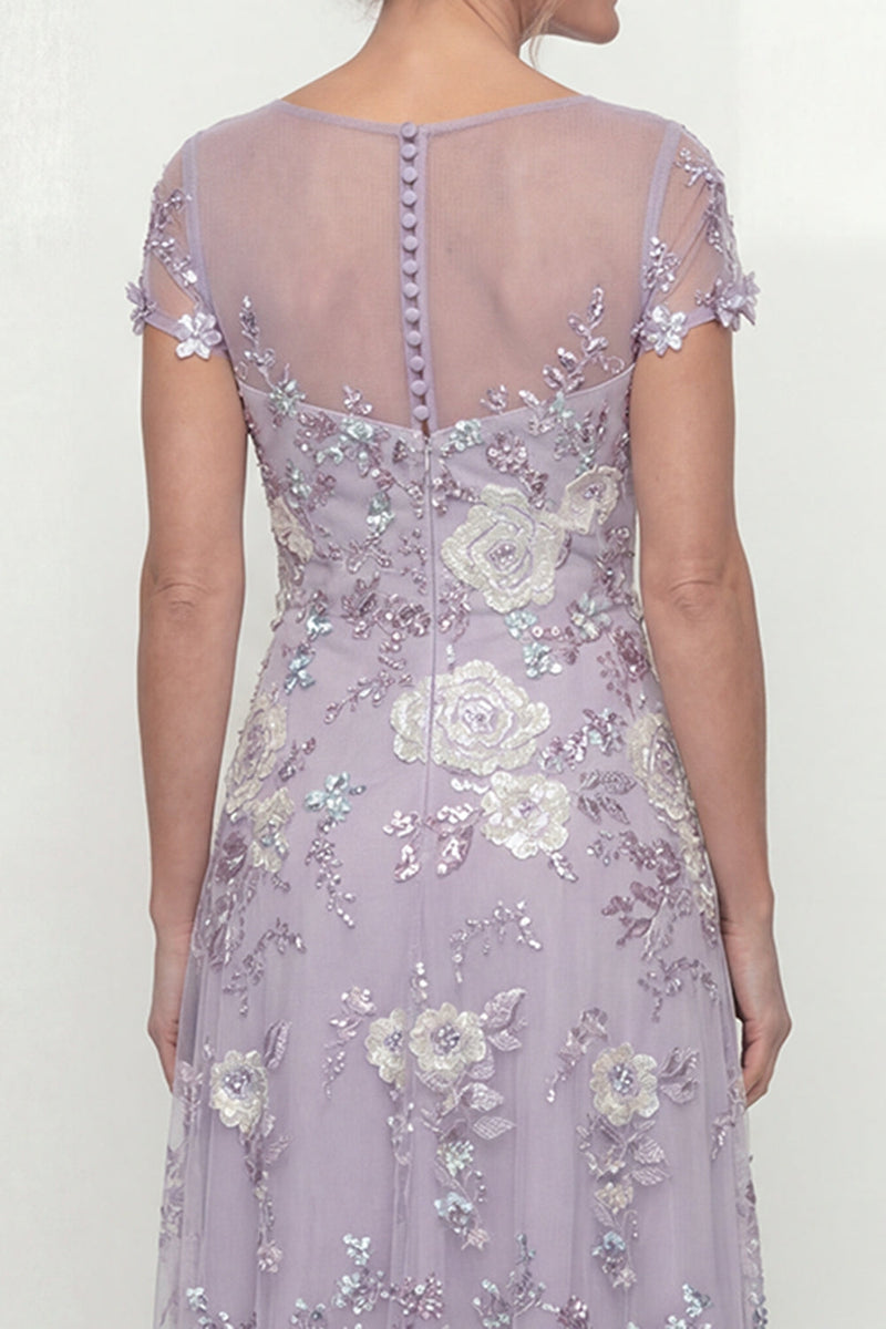 Laden Sie das Bild in den Galerie-Viewer, Dusty Purple Ein linienbesticktes Mutter-der-der-Braut-Kleid mit kurzen Ärmeln