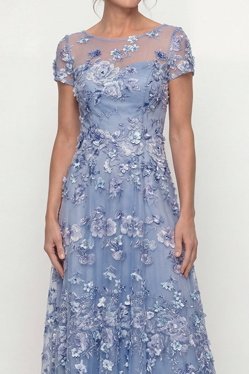 Laden Sie das Bild in den Galerie-Viewer, Staubiges Blau A-Linie Kurzärmel Mutter der Braut Kleid mit Stickerei