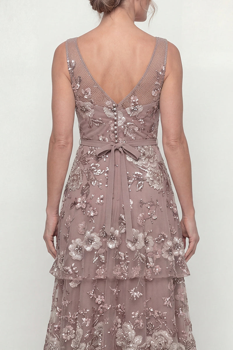 Laden Sie das Bild in den Galerie-Viewer, Staubige Rose Blume A-Linie Gestuftes Rüschen Langes Mutter der Braut Kleid mit Pailletten