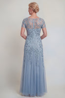 Laden Sie das Bild in den Galerie-Viewer, Applizierte eine Linie dunkelgrünes Rundhals-Brautkleid