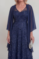 Laden Sie das Bild in den Galerie-Viewer, Marineblaue Spitzen-Blumen A-Linie Pailletten Langes Mutter-der-Braut-Kleid mit Jacke
