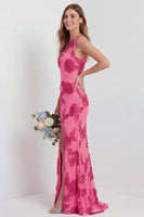 Laden Sie das Bild in den Galerie-Viewer, Eine Schulter Scheide Knallpinkes Blumenstickerei Hochzeitsgastkleid mit Schlitz