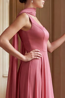 Laden Sie das Bild in den Galerie-Viewer, Wüstenrose Quadtrathals Langes Brautjungfernkleid mit Schal