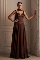 Laden Sie das Bild in den Galerie-Viewer, Kaffee Langes Chiffon Brautjungfernkleid mit Schal