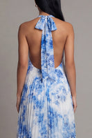Laden Sie das Bild in den Galerie-Viewer, Halter-Ausschnitt A-Linie himmelblaues, plissiertes Maxikleid mit Schleife