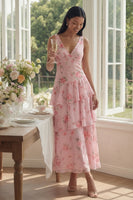 Laden Sie das Bild in den Galerie-Viewer, Pinkes Chiffon V-Ausschnitt, gestuftes, mit Blumenmuster und rüschendes langes Hochzeitskleid