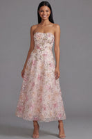 Laden Sie das Bild in den Galerie-Viewer, Chiffon Rosa Trägerloses Langes Blumenkleid mit Stickerei