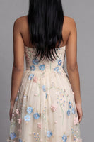 Laden Sie das Bild in den Galerie-Viewer, Herzausschnitt Champagner Tüll Applikiertes Blumen A-Linie Midi Kleid