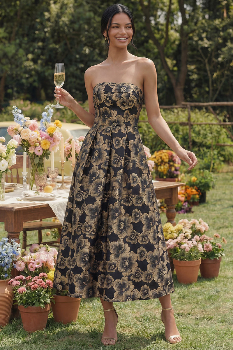 Laden Sie das Bild in den Galerie-Viewer, Schwarzes A-Linie Trägerloses Gerafftes Jacquard Blumen Midi-Kleid