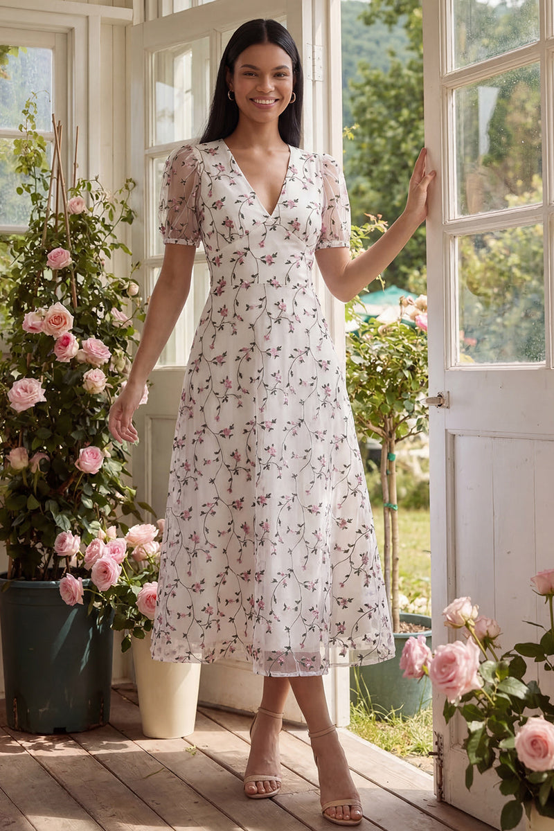 Laden Sie das Bild in den Galerie-Viewer, Weißes Rosa Blühendes A-Linie Tüll V-Ausschnitt Midi-Kleid mit kurzen Ärmeln