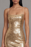 Laden Sie das Bild in den Galerie-Viewer, Glitzerndes Goldenes Bodycon Spaghetti-Träger Midi-Kleid mit Pailletten