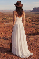 Laden Sie das Bild in den Galerie-Viewer, Einfaches Elfenbein Trägerloses A-Linie Langes Strand Hochzeitskleid mit Schlitz