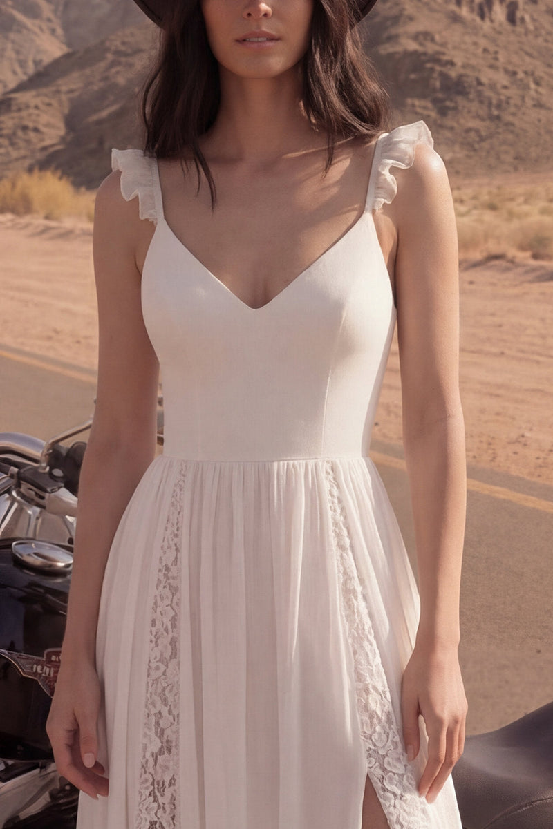 Laden Sie das Bild in den Galerie-Viewer, Elfenbein V-Ausschnitt A-Linie Spitze Strand Brautkleid mit Schlitz