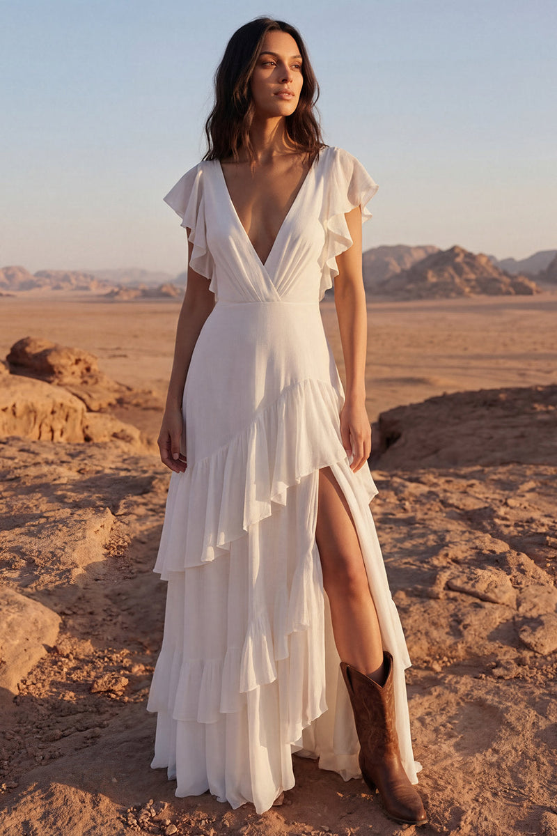 Laden Sie das Bild in den Galerie-Viewer, Elfenbein V-Ausschnitt A-Linie Langes Strand Hochzeitskleid mit Rüschen