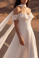 Laden Sie das Bild in den Galerie-Viewer, Elfenbein Hals Schal Rüschen Strand Hochzeitskleid aus Chiffon