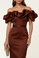 Laden Sie das Bild in den Galerie-Viewer, Schwarzes schulterfreies Bodycon-Midi-Festkleid mit Schlitz