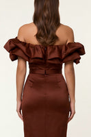 Laden Sie das Bild in den Galerie-Viewer, Schwarzes schulterfreies Bodycon-Midi-Festkleid mit Schlitz