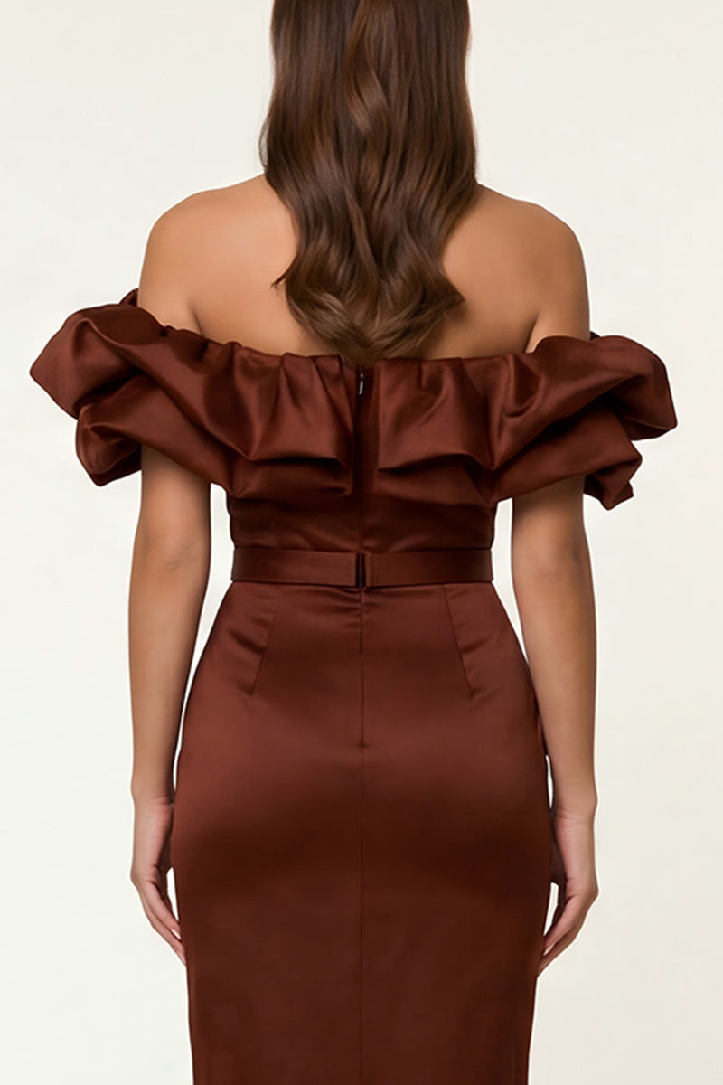 Laden Sie das Bild in den Galerie-Viewer, Schwarzes schulterfreies Bodycon-Midi-Festkleid mit Schlitz