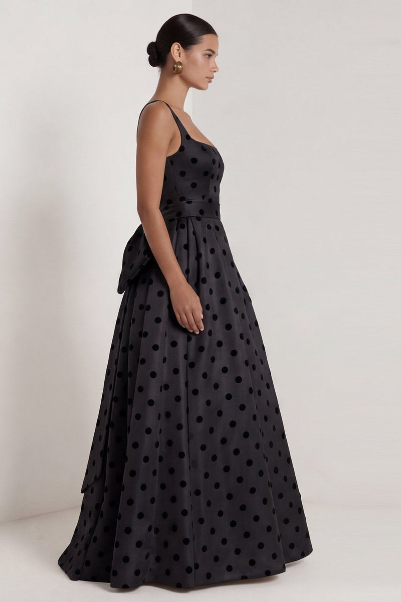 Laden Sie das Bild in den Galerie-Viewer, A-Linie Satin, schwarze weiße Punkte, quadratischer Ausschnitt, langes Festkleid mit Schleife