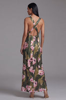 Laden Sie das Bild in den Galerie-Viewer, Olivgrünes Quadrathals Langes Blumenkleid